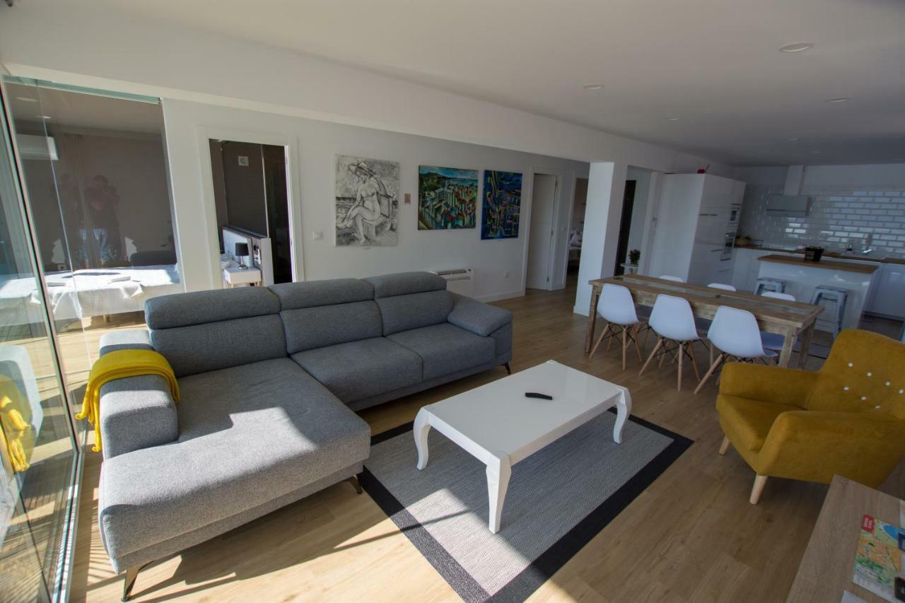 A Xanela Indiscreta Apartment Redondela Bagian luar foto