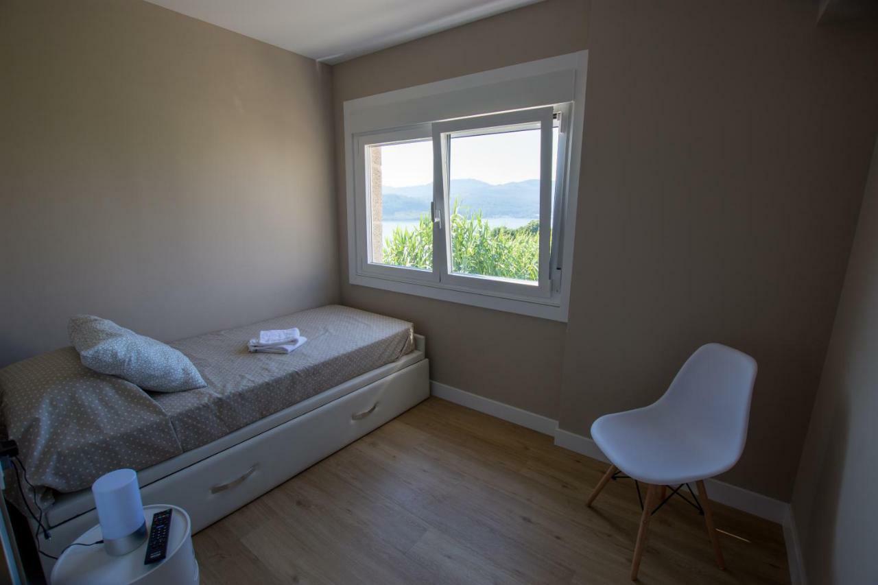 A Xanela Indiscreta Apartment Redondela Bagian luar foto
