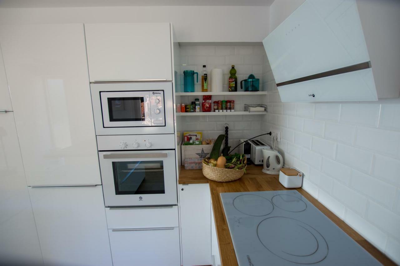 A Xanela Indiscreta Apartment Redondela Bagian luar foto
